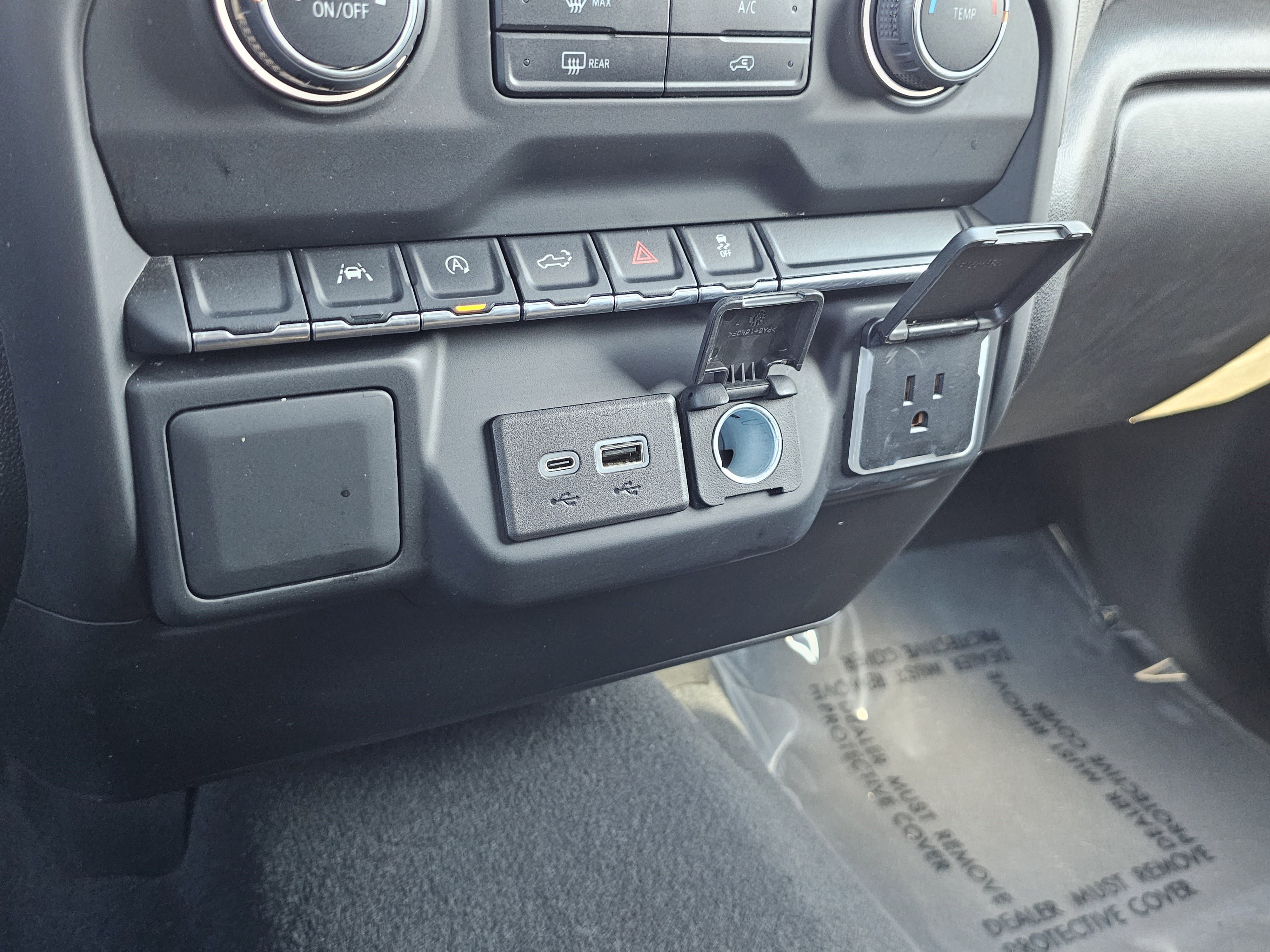 Used 2023 Chevrolet Silverado 1500 Custom image 41