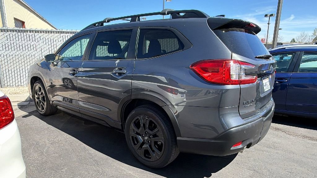 Used 2023 Subaru Ascent Onyx Edition AWD/4WD image 3
