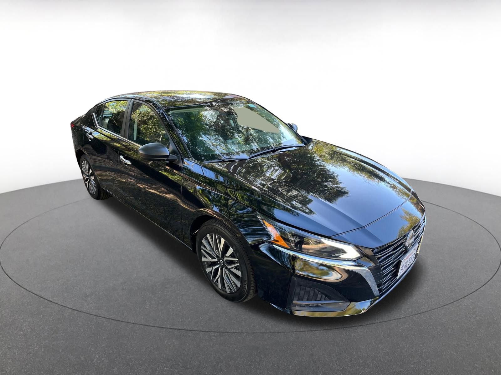 Used 2024 Nissan Altima 2.5 SV