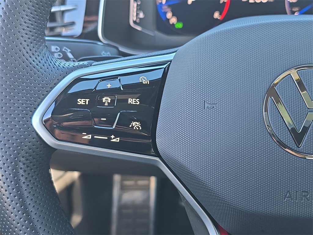 Used 2025 Volkswagen Jetta GLI Autobahn image 19