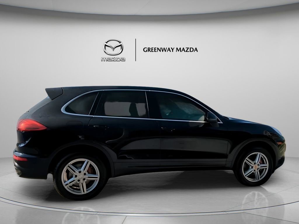 Used 2016 Porsche Cayenne AWD/4WD image 29