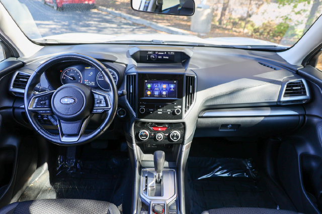 Certified 2023 Subaru Forester Premium AWD/4WD image 6