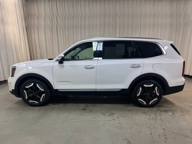 Used 2025 Kia Telluride S image 8