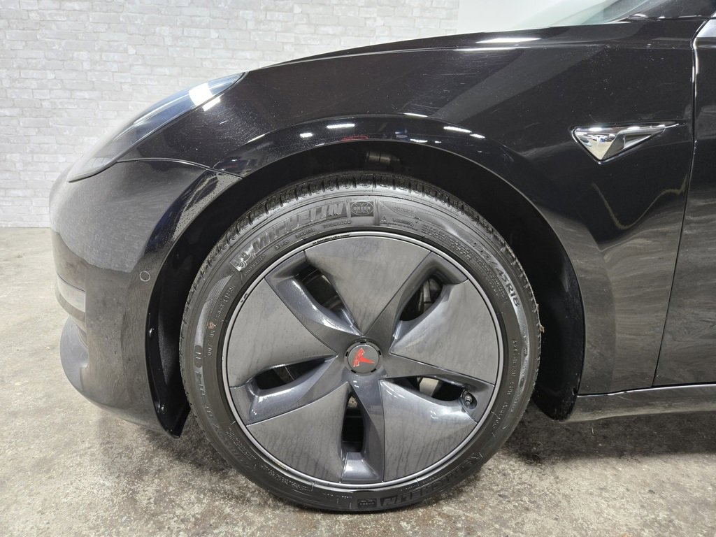 Used 2018 Tesla Model 3 Mid Range image 55
