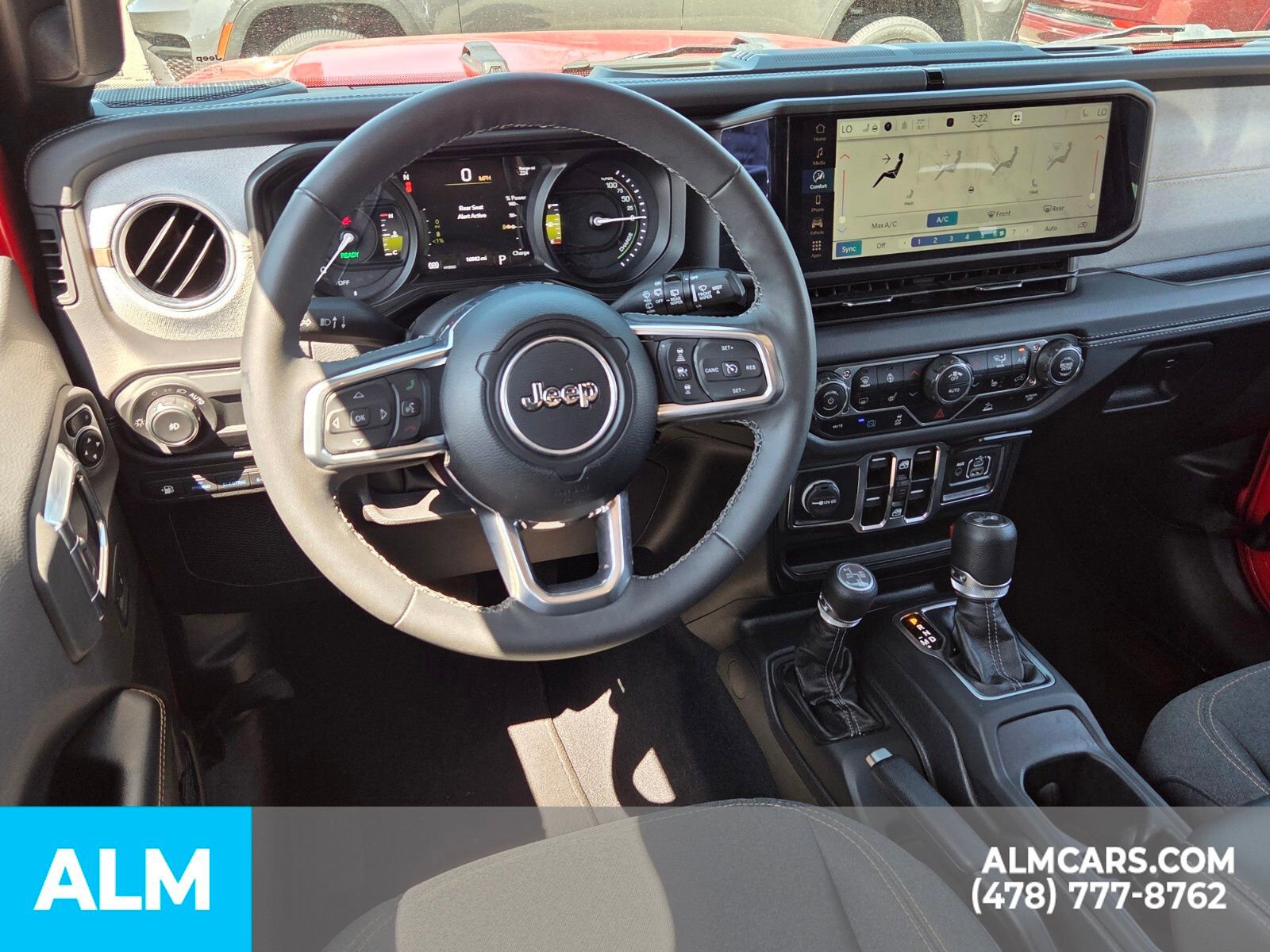 Used 2025 Jeep Wrangler Unlimited Sahara image 6