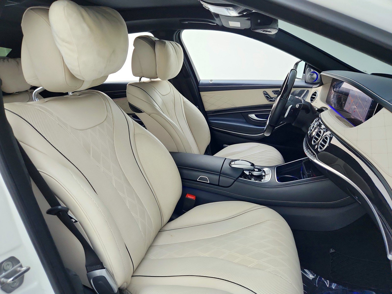 Used 2018 Mercedes-Benz S 560 Sedan image 30