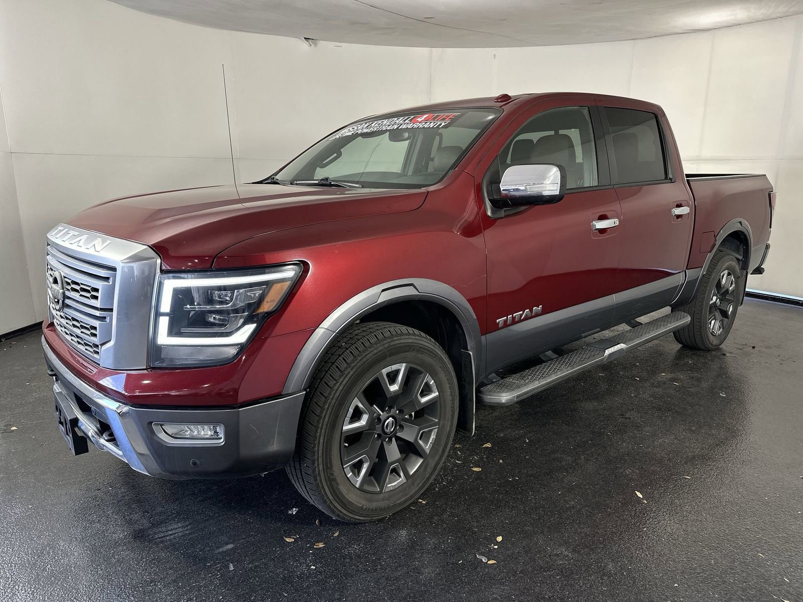 Certified 2021 Nissan Titan Platinum Reserve w/ Moonroof Package image 6