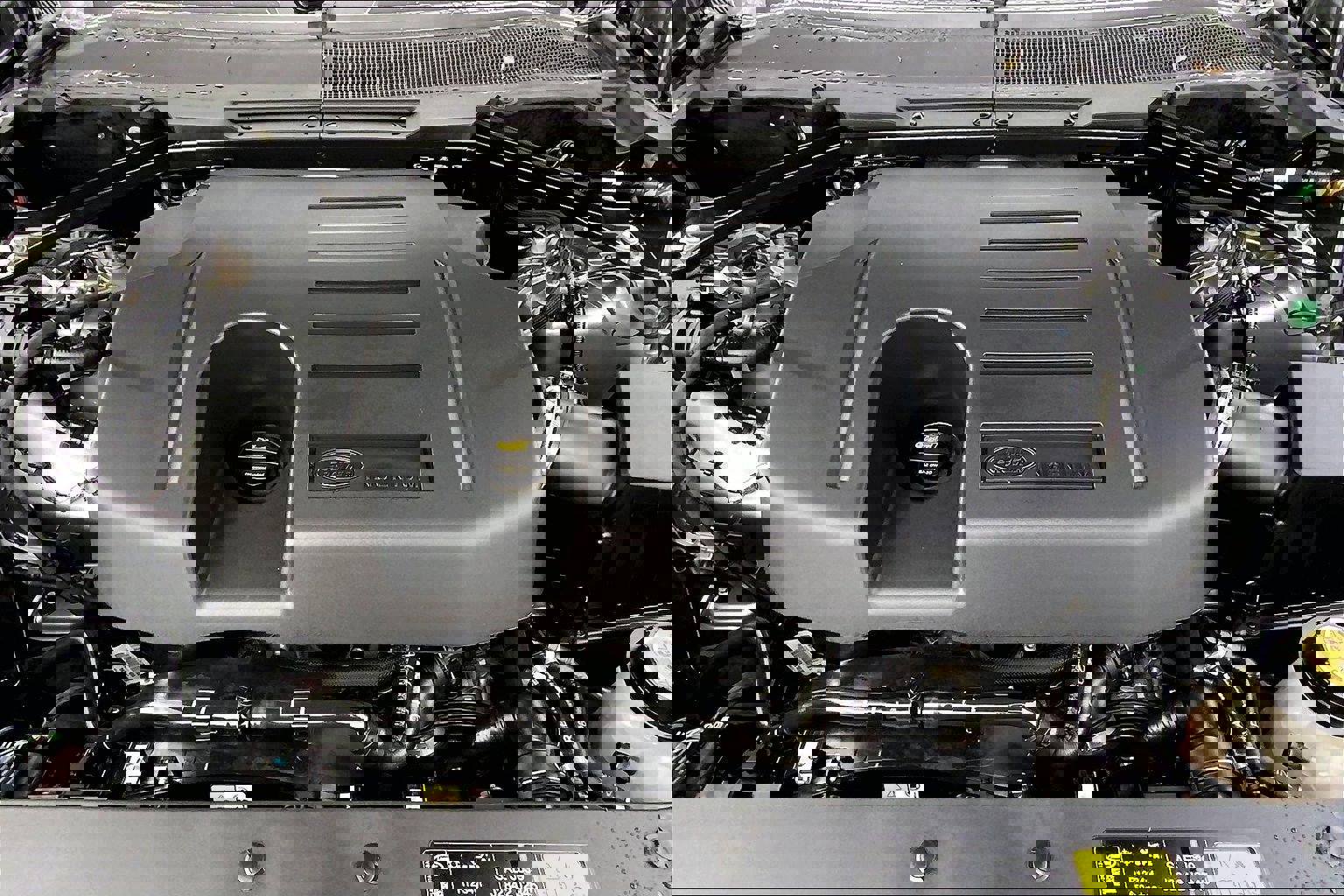 Used 2023 Land Rover Defender 110 SE image 28