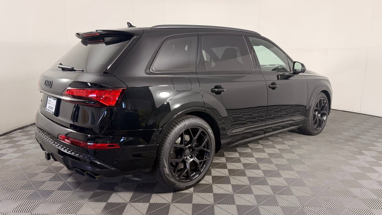 New 2026 Audi SQ7 Premium Plus AWD/4WD image 10