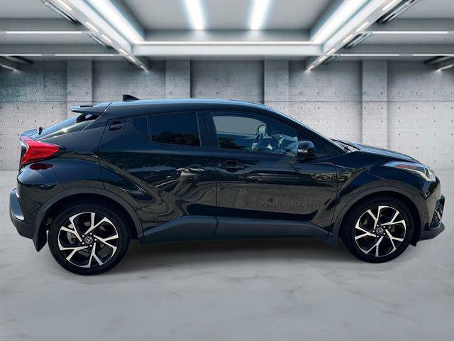 Used 2018 Toyota C-HR XLE FWD image 23