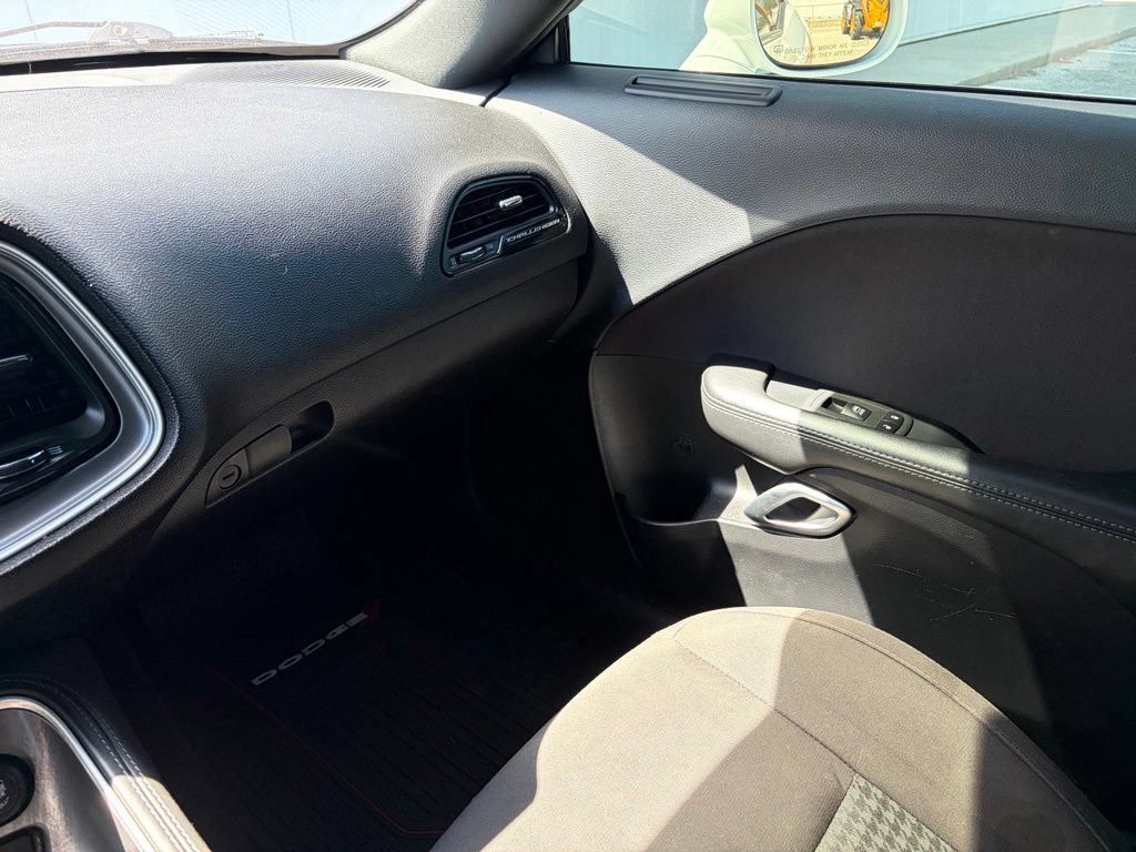 Used 2019 Dodge Challenger R/T RWD image 33