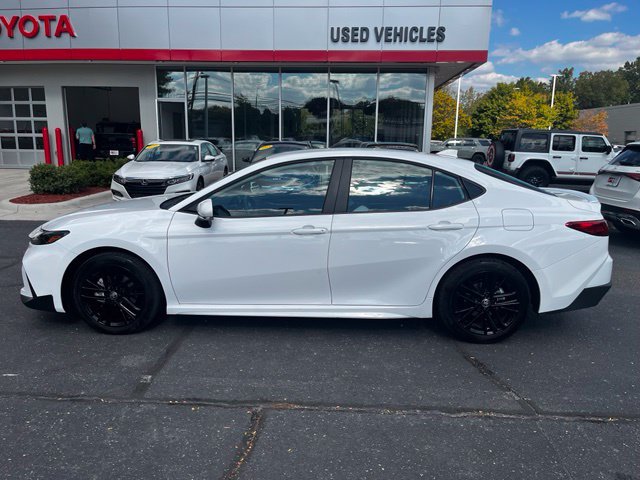 Used 2026 Toyota Camry SE AWD/4WD image 6