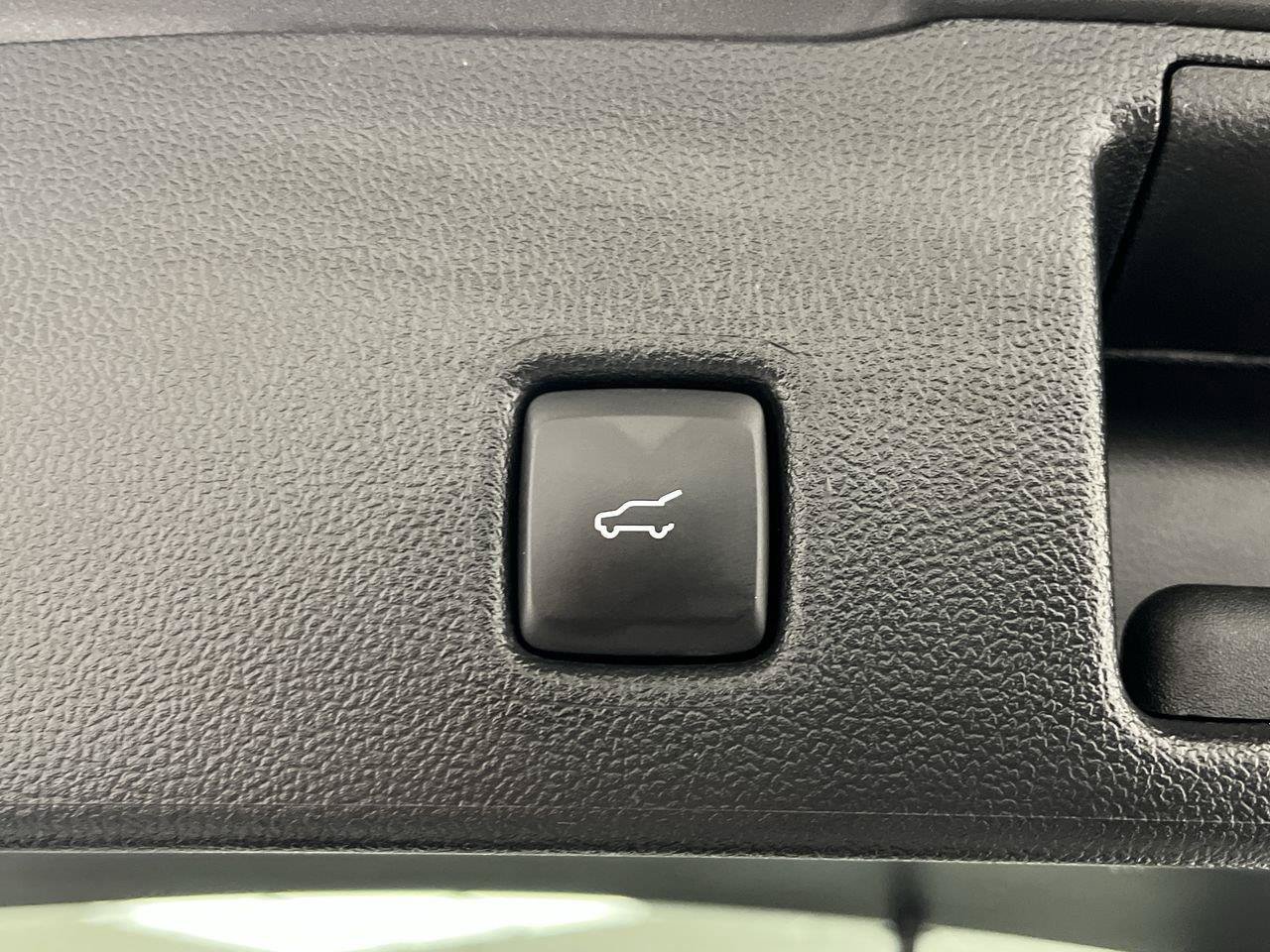 Used 2023 Ford Escape ST-Line Select w/ Tech Pack #1 AWD/4WD image 5
