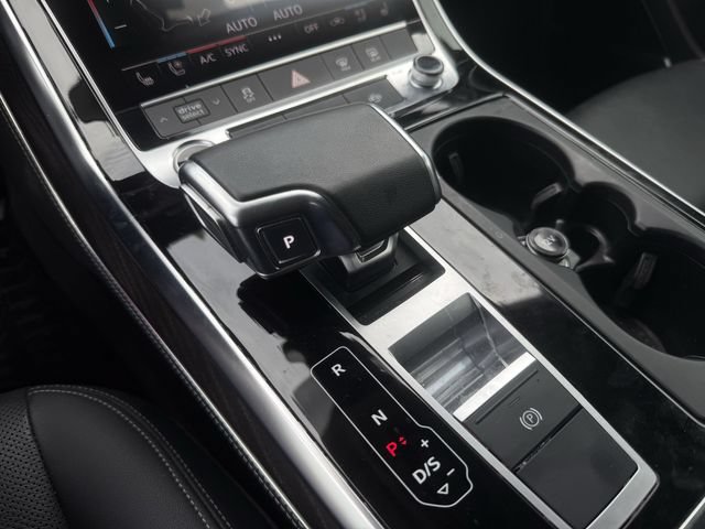 Used 2023 Audi Q8 Premium Plus AWD/4WD image 19