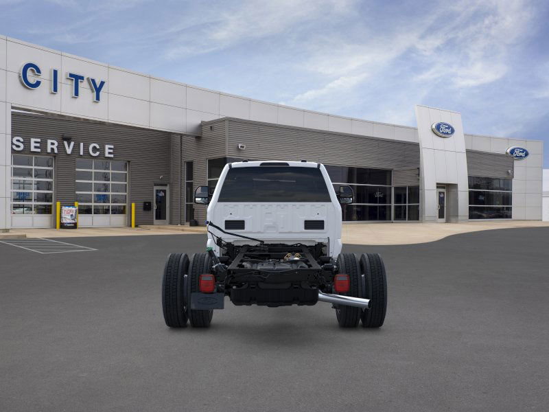 New 2025 Ford F550 4x4 Regular Cab Super Duty image 7