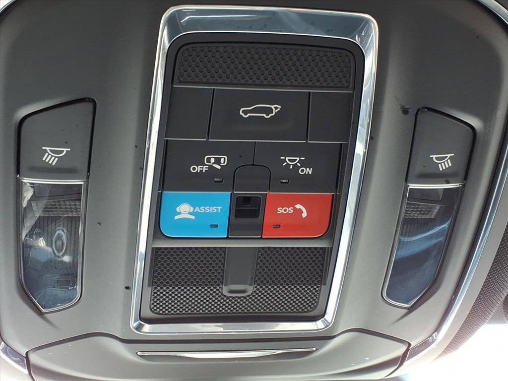 Used 2023 Jeep Grand Cherokee L Laredo image 22