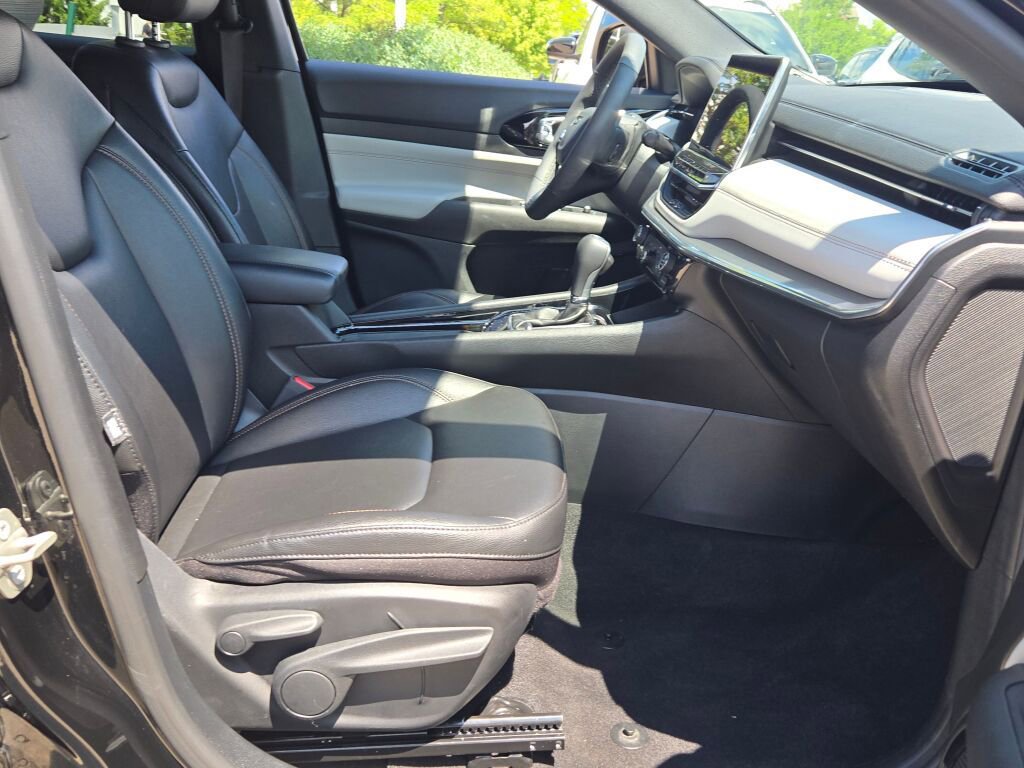 New 2024 Jeep Compass Limited AWD/4WD image 6
