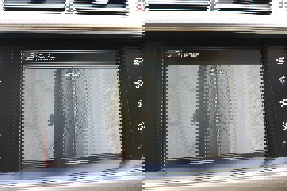 Used 2016 Land Rover Range Rover Supercharged AWD/4WD image 56