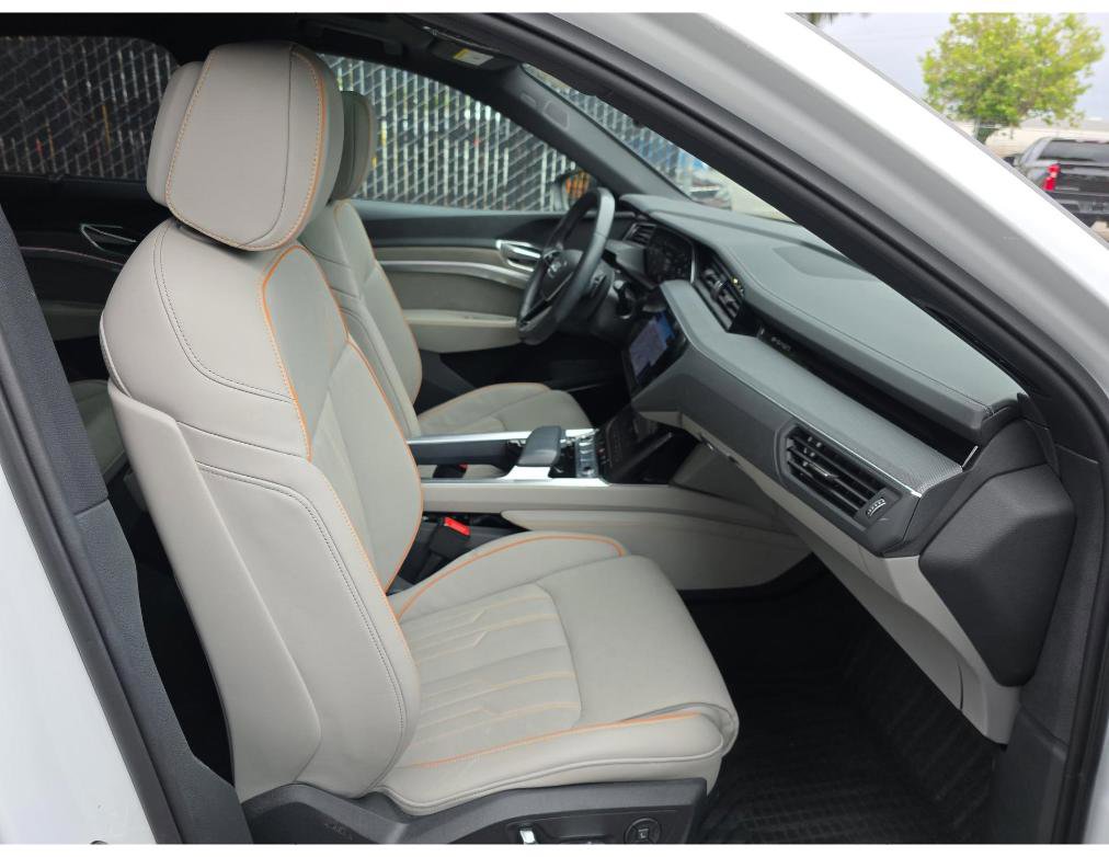 Used 2024 Audi Q8 e-tron Prestige w/ Prestige Package AWD/4WD image 8