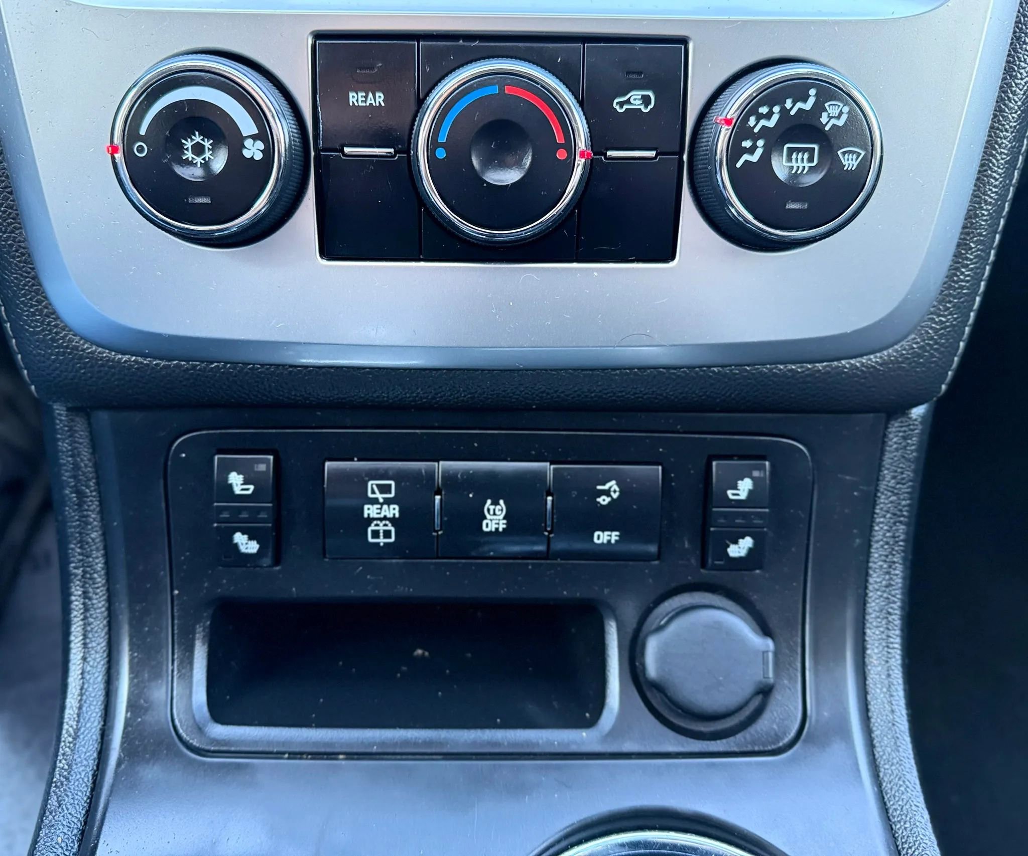 Used 2014 GMC Acadia SLE image 21