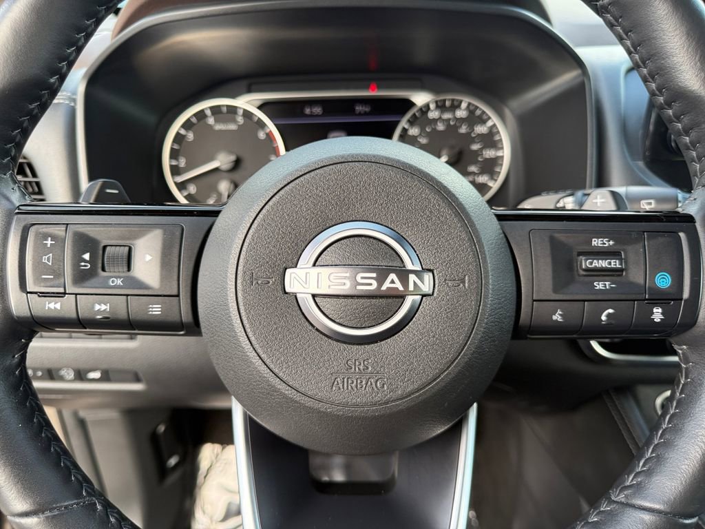 Used 2023 Nissan Rogue SL w/ SL Premium Package image 21