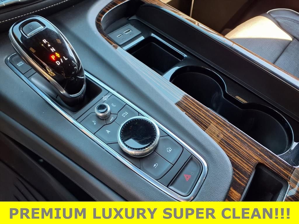 Used 2021 Cadillac Escalade Premium Luxury w/ Performance Package image 15