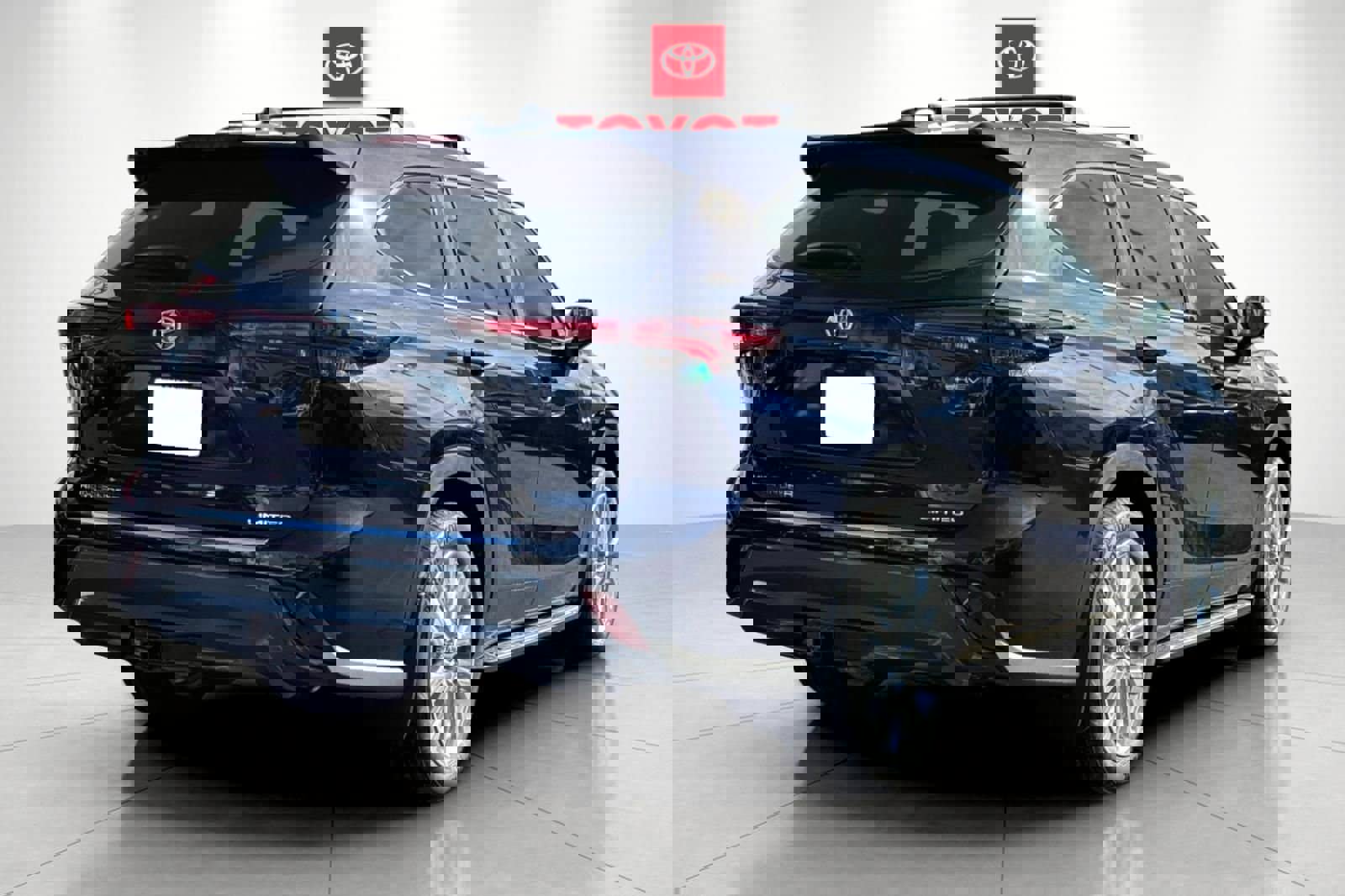 New 2026 Toyota Highlander Limited AWD/4WD image 3