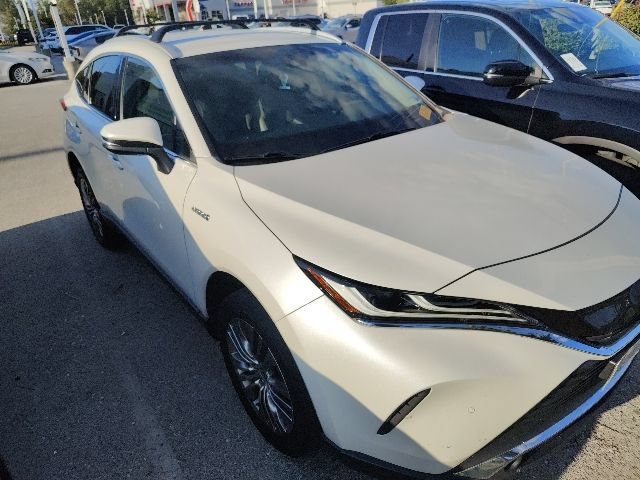Used 2021 Toyota Venza XLE w/ Softex Package AWD/4WD image 11