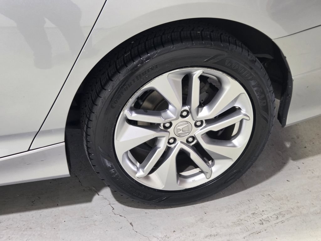 Used 2019 Honda Accord LX image 16
