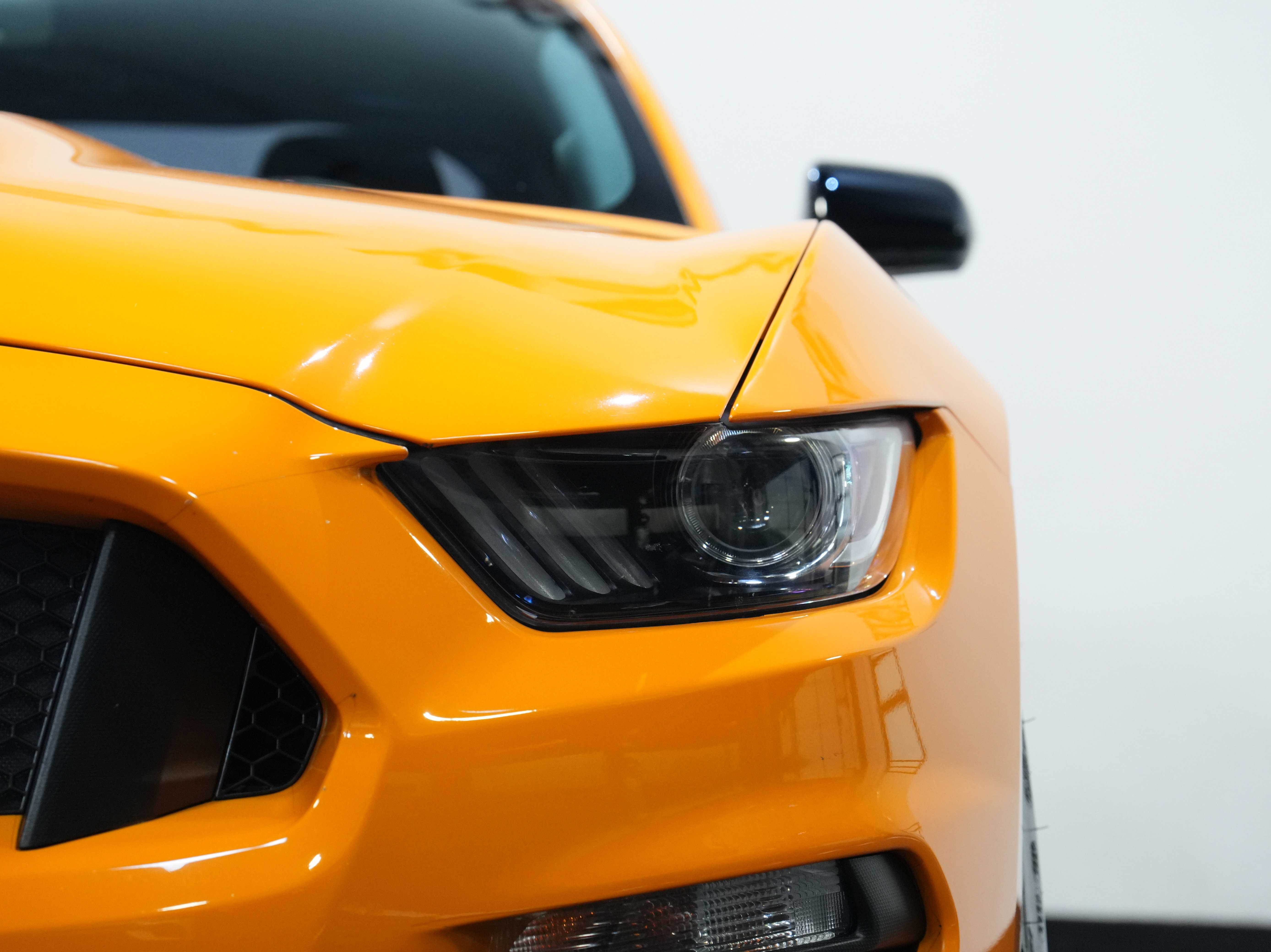 Used 2018 Ford Mustang Shelby GT350 image 10