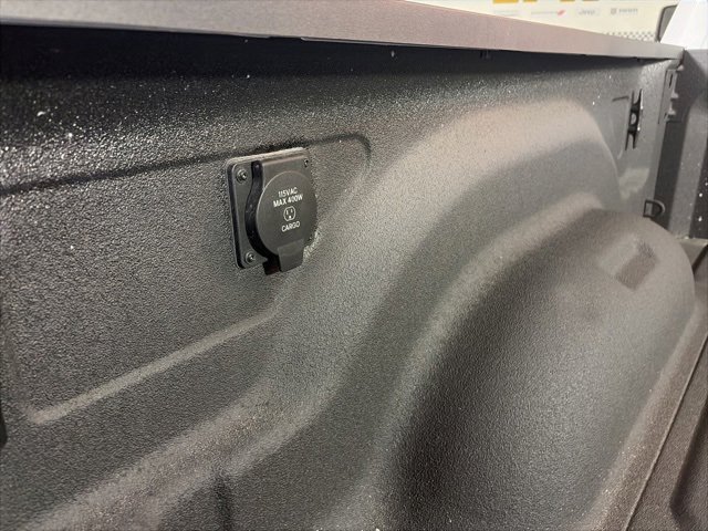 Used 2025 RAM 2500 Tradesman w/ Chrome Appearance Group image 46