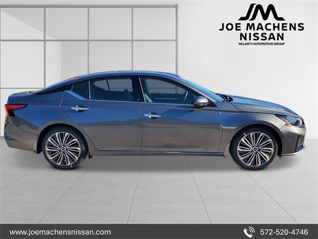 New 2025 Nissan Altima 2.5 SL image 3