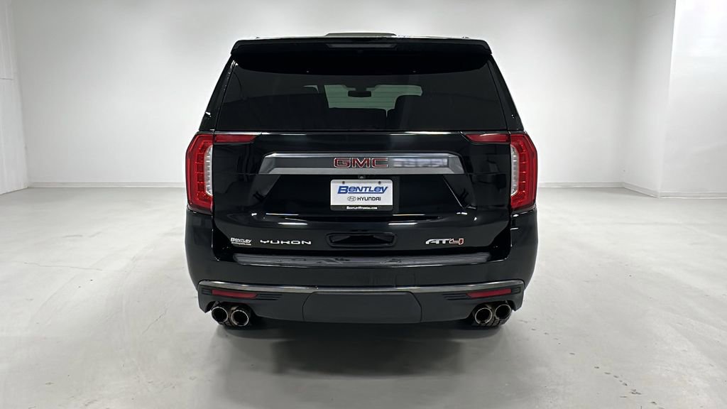 Used 2022 GMC Yukon XL AT4 image 4