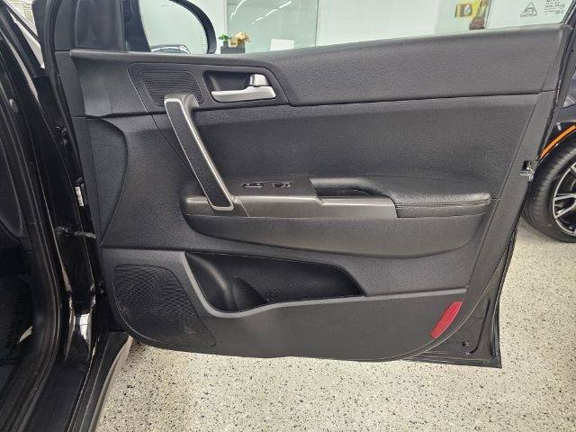 Used 2021 Kia Sportage LX FWD image 26