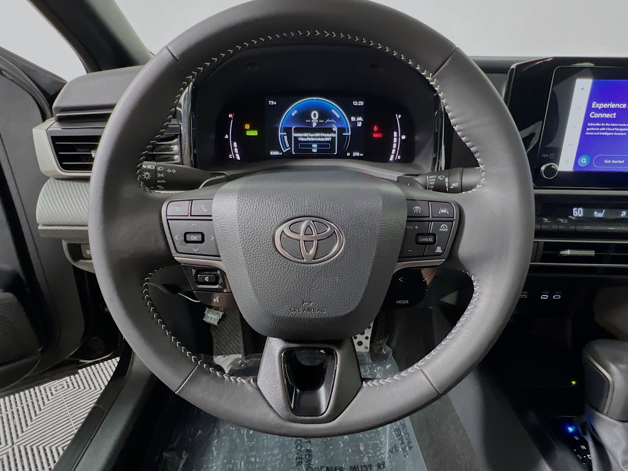 Used 2025 Toyota Camry SE FWD image 18
