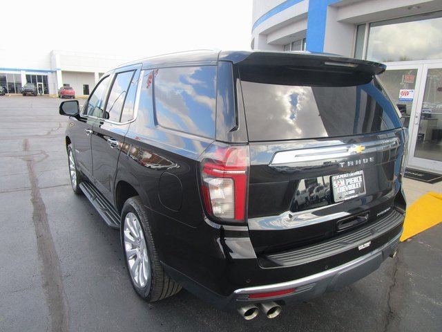 Used 2021 Chevrolet Tahoe Premier w/ Premium Package image 3