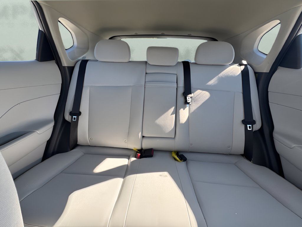 Used 2024 Hyundai Kona SE FWD image 9