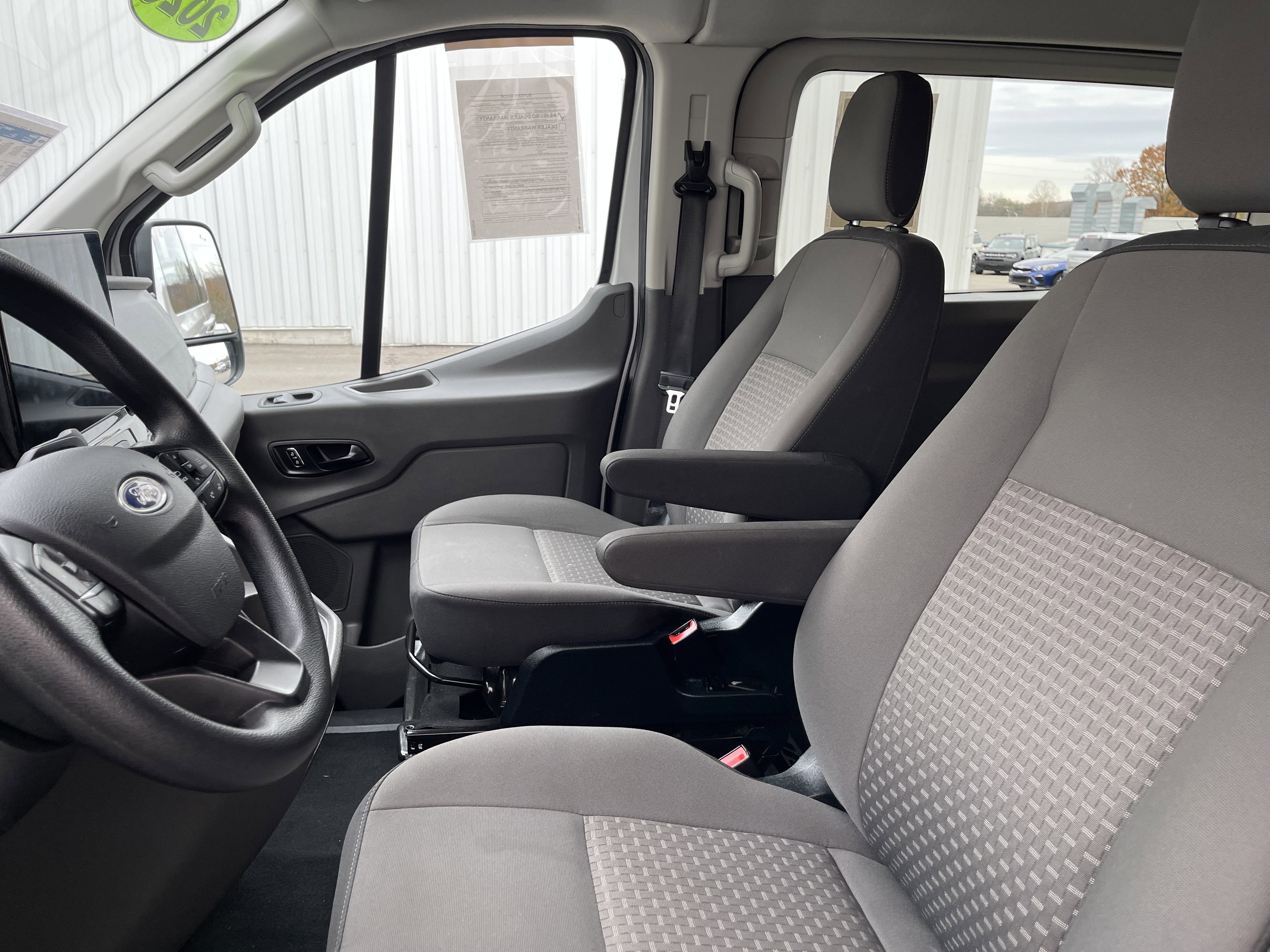 Used 2023 Ford Transit 350 XLT image 16