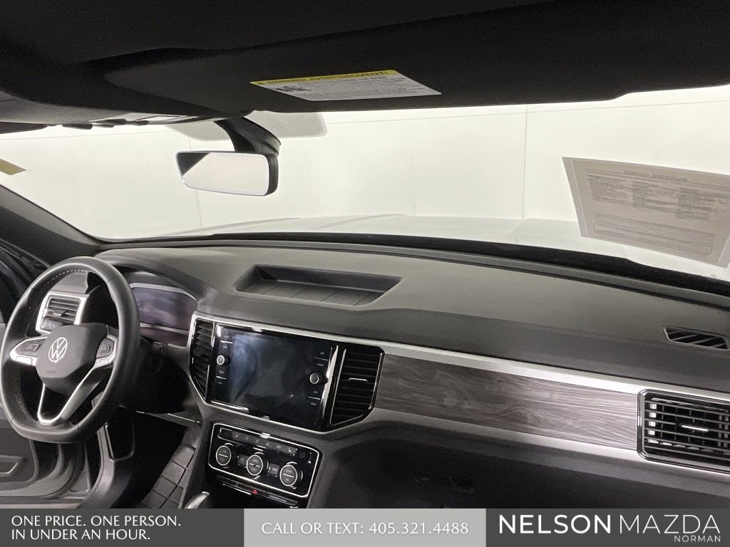 Used 2023 Volkswagen Atlas Cross Sport SE image 30