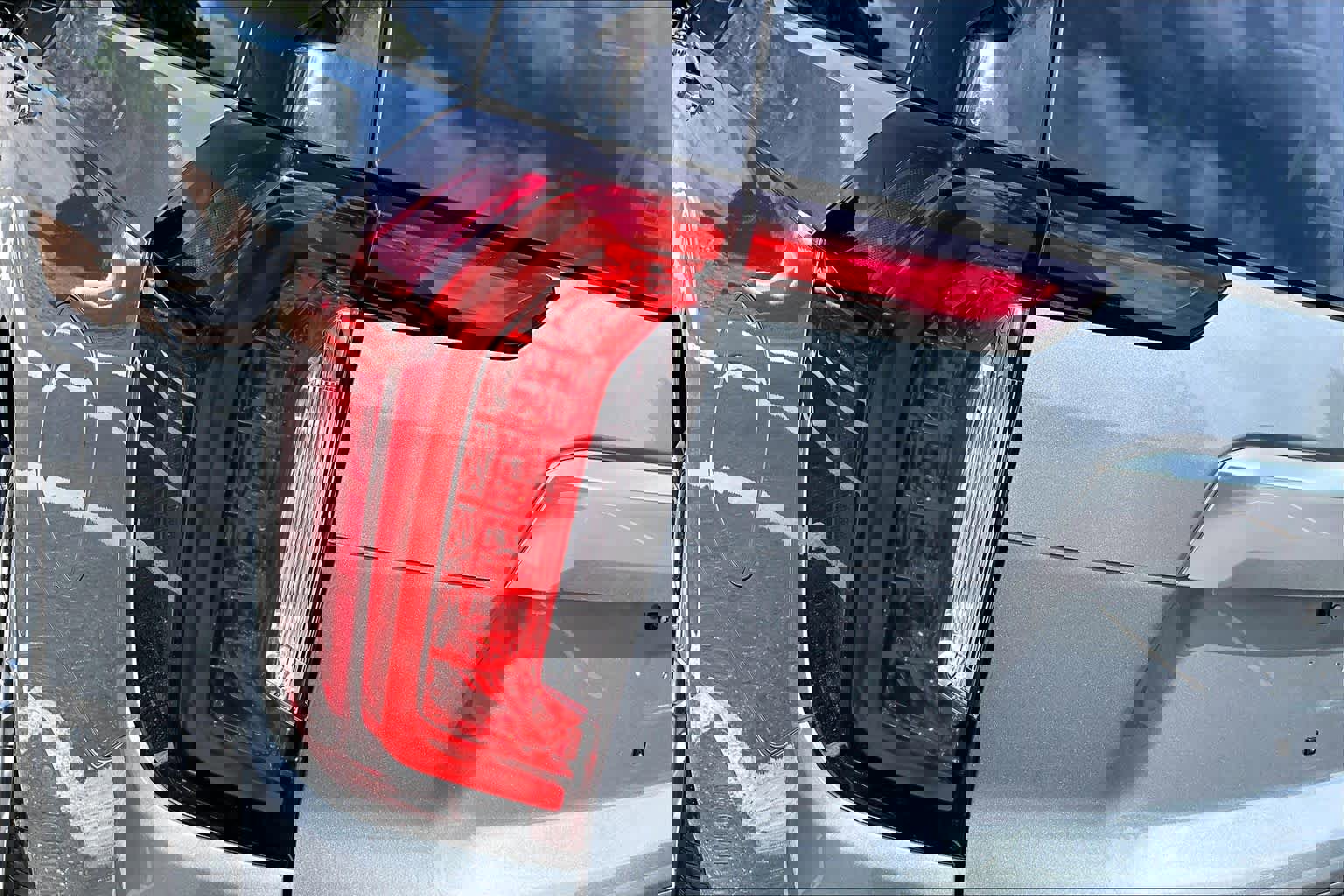 Used 2023 GMC Yukon Denali w/ Advanced Technology Package image 29