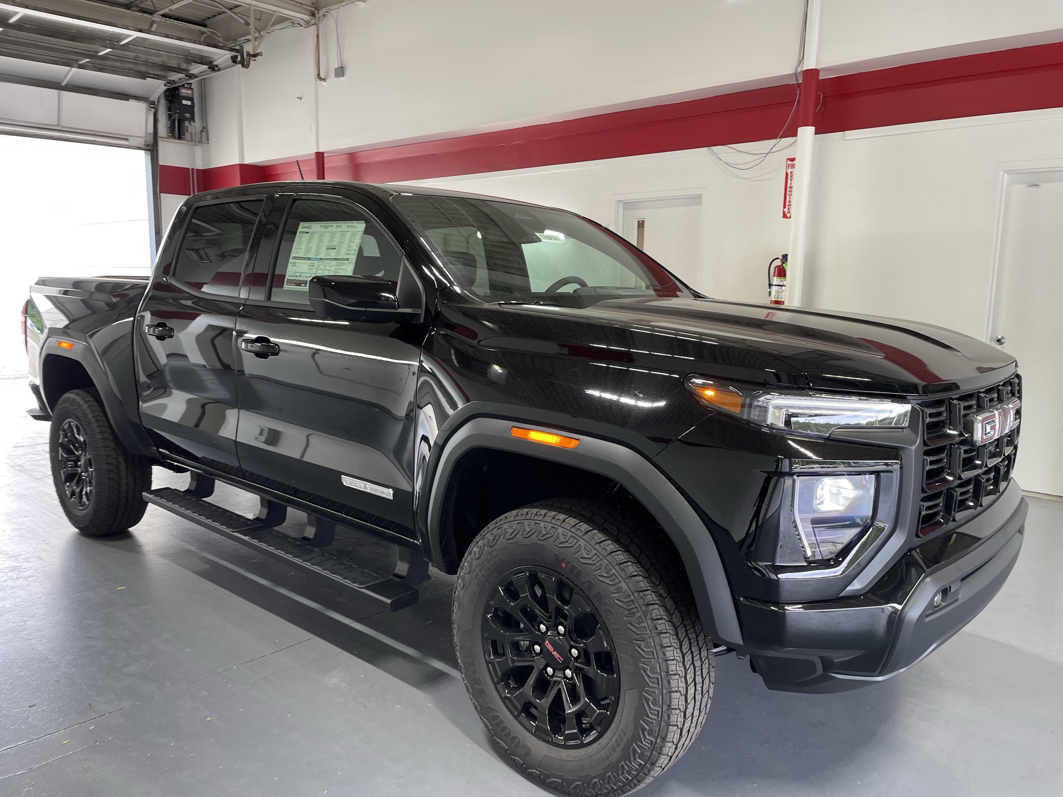 New 2026 GMC Canyon Elevation w/ Convenience Package RWD image 3