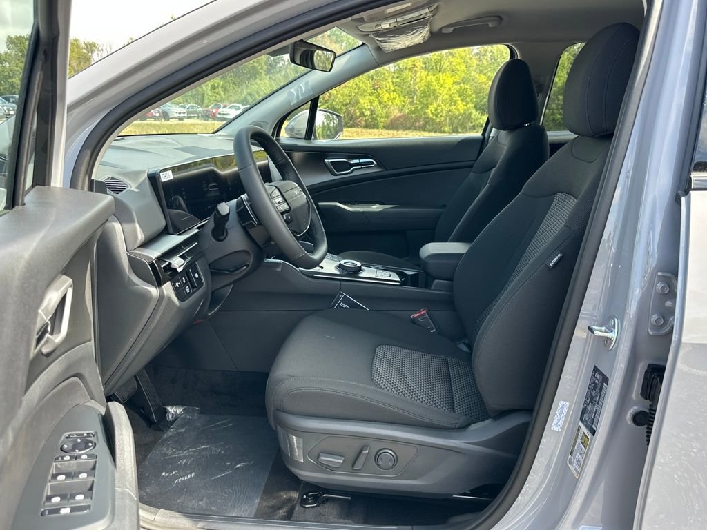New 2026 Kia Sportage S image 9