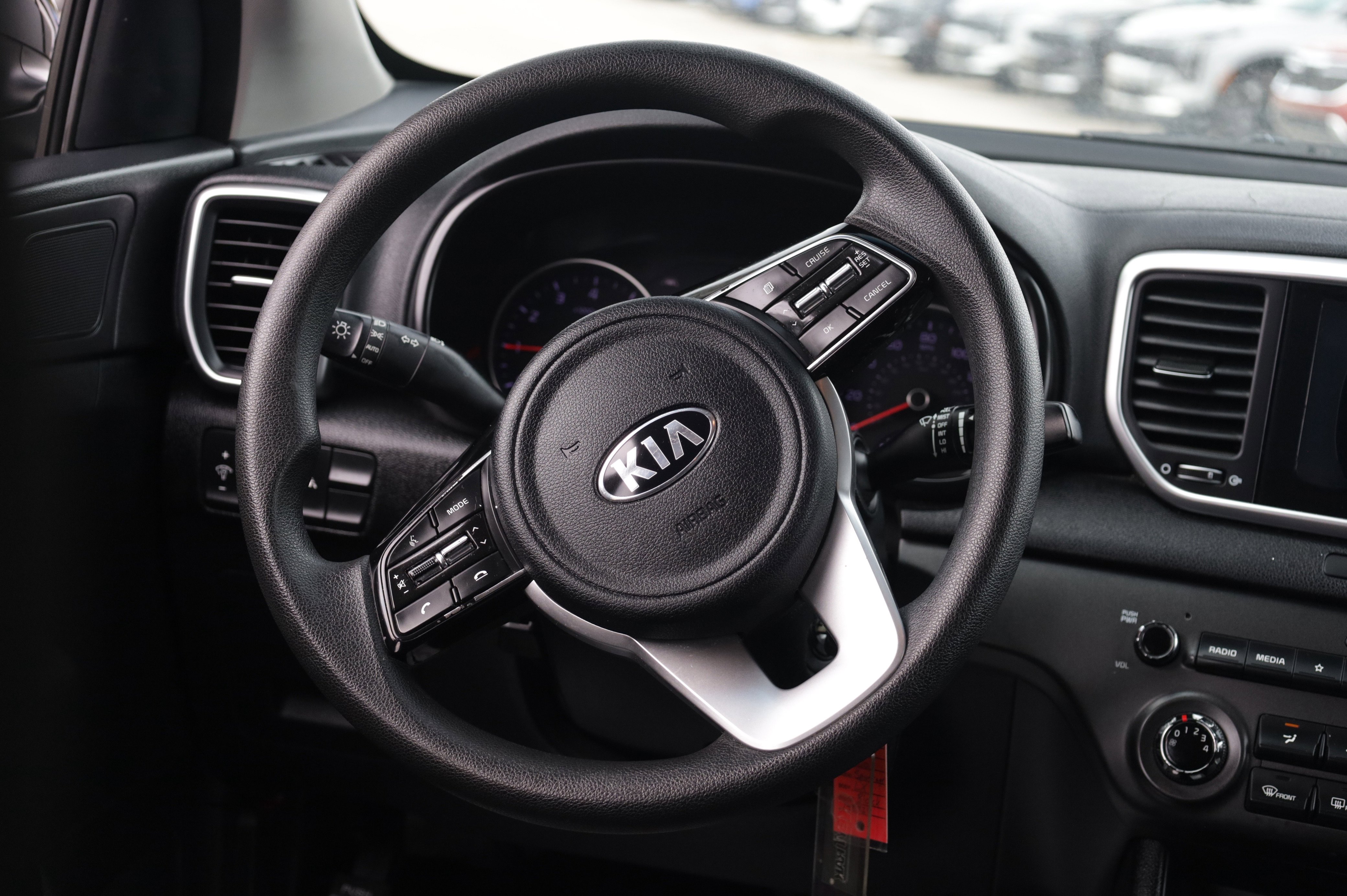 Used 2020 Kia Sportage LX FWD image 8