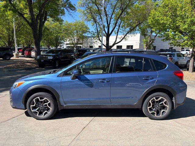 Used 2017 Subaru Crosstrek 2.0i Premium AWD/4WD image 2