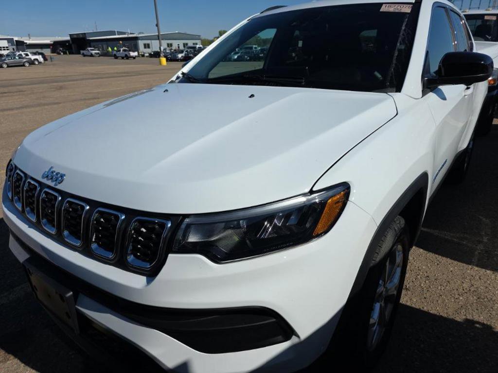 Used 2024 Jeep Compass Latitude w/ Convenience Group