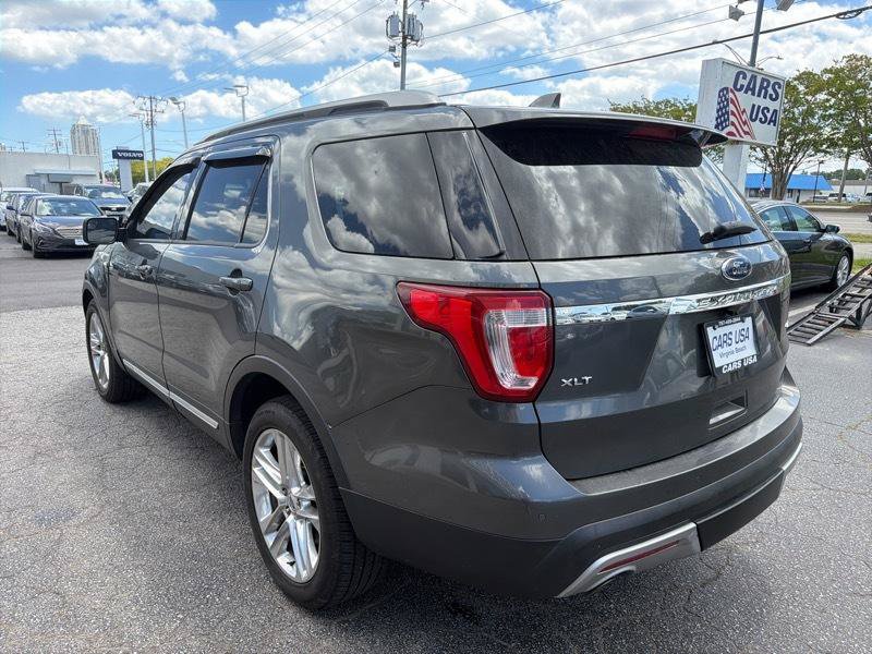 Used 2016 Ford Explorer XLT w/ Equipment Group 201A AWD/4WD image 8