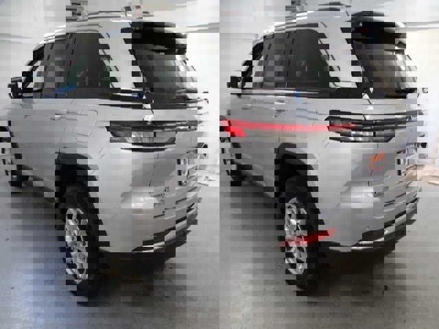 Certified 2023 Jeep Grand Cherokee Laredo X image 18