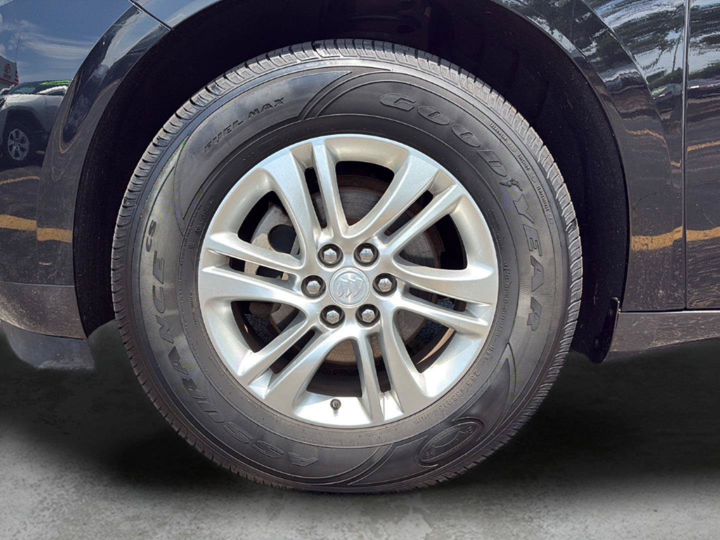 Used 2019 Buick Enclave Essence FWD image 21