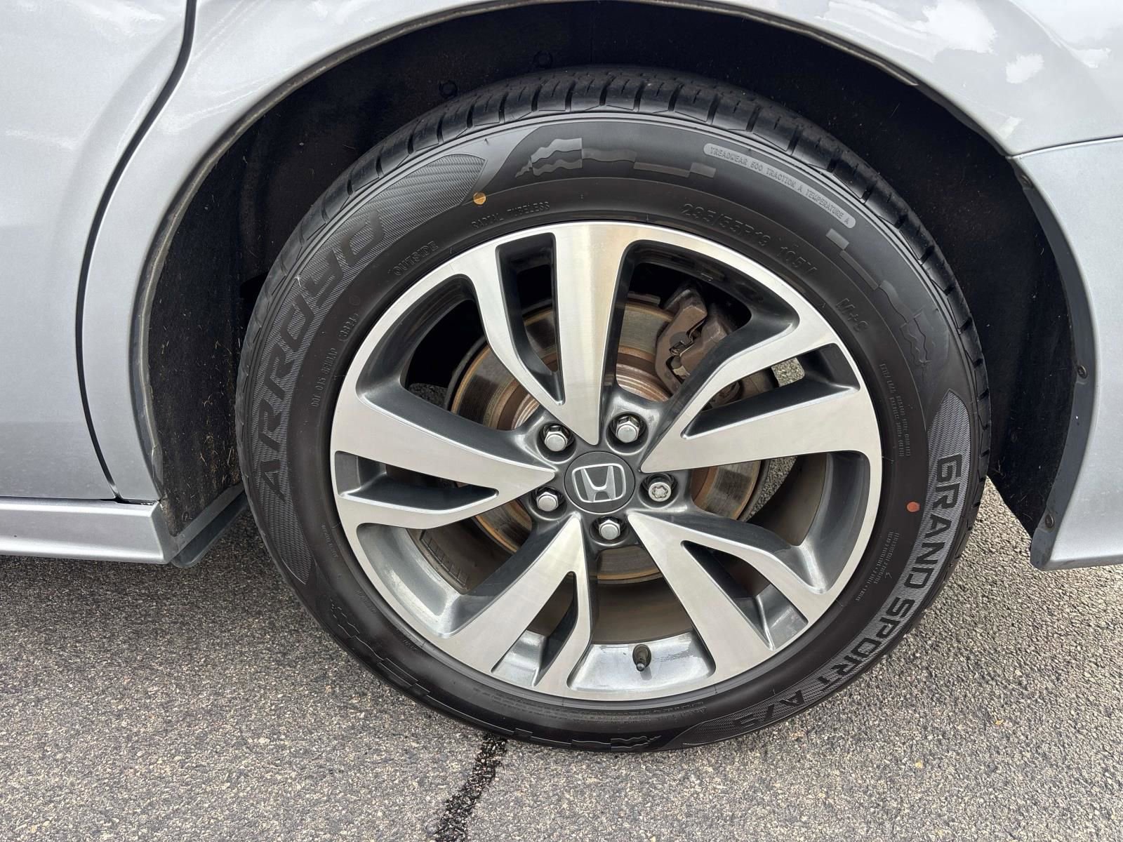 Certified 2023 Honda Odyssey Touring image 9