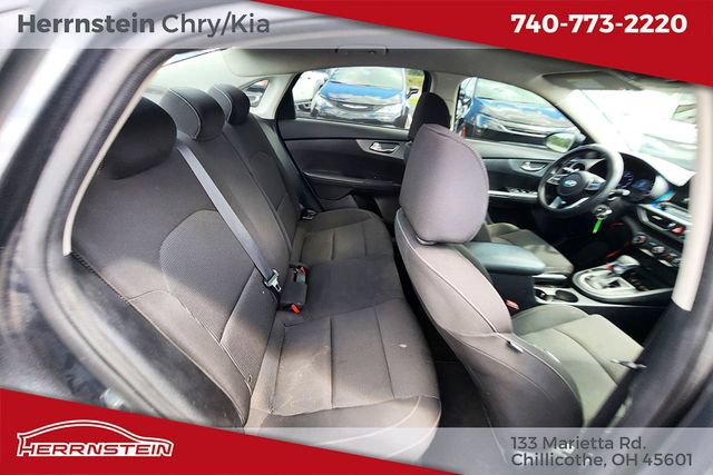 Used 2021 Kia Forte LXS FWD image 13